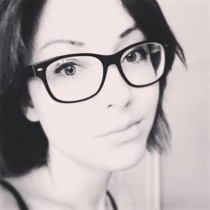 Meet your Posher, Evita